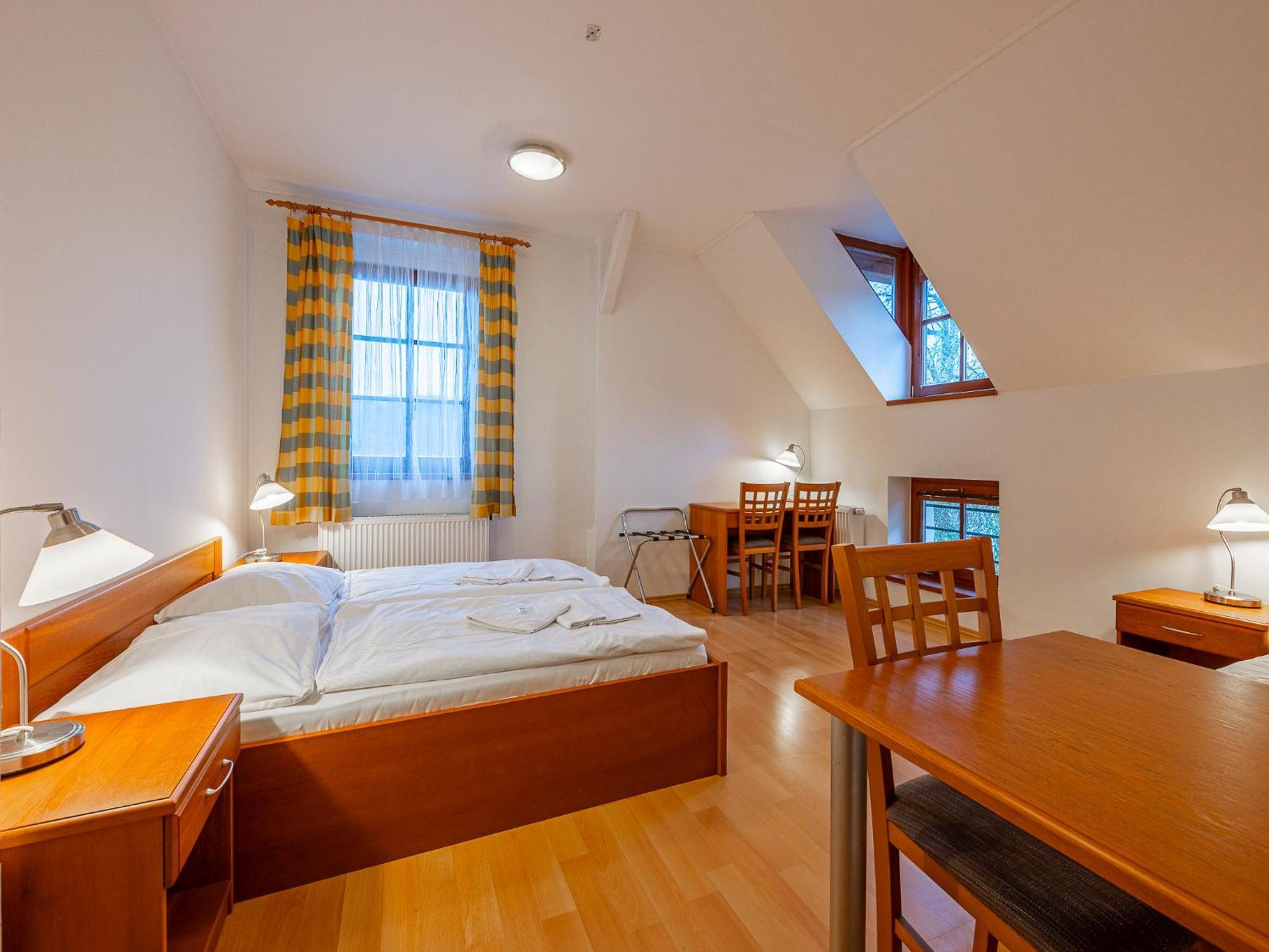 Mlyn Mitrovice Hotell Příbram Eksteriør bilde